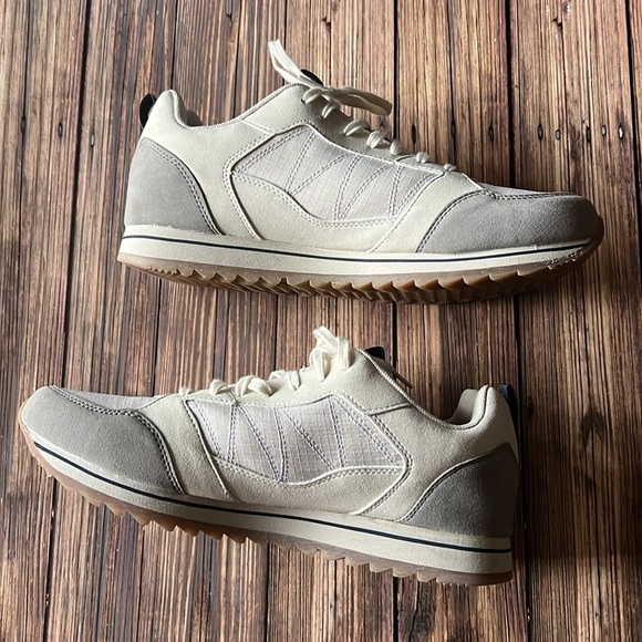 Goodfellow Men’s Cream & Gray Sneakers 12 - Picture 2 of 5